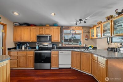 9314 Canyon Road E #39, Puyallup, WA 98371 - Photo 5