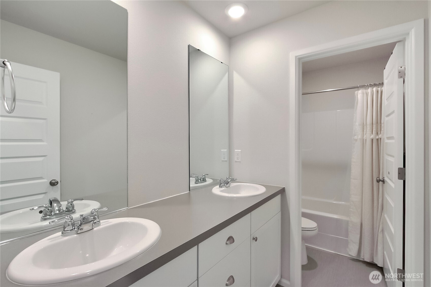 19814 135th Avenue E, Graham, WA 98338