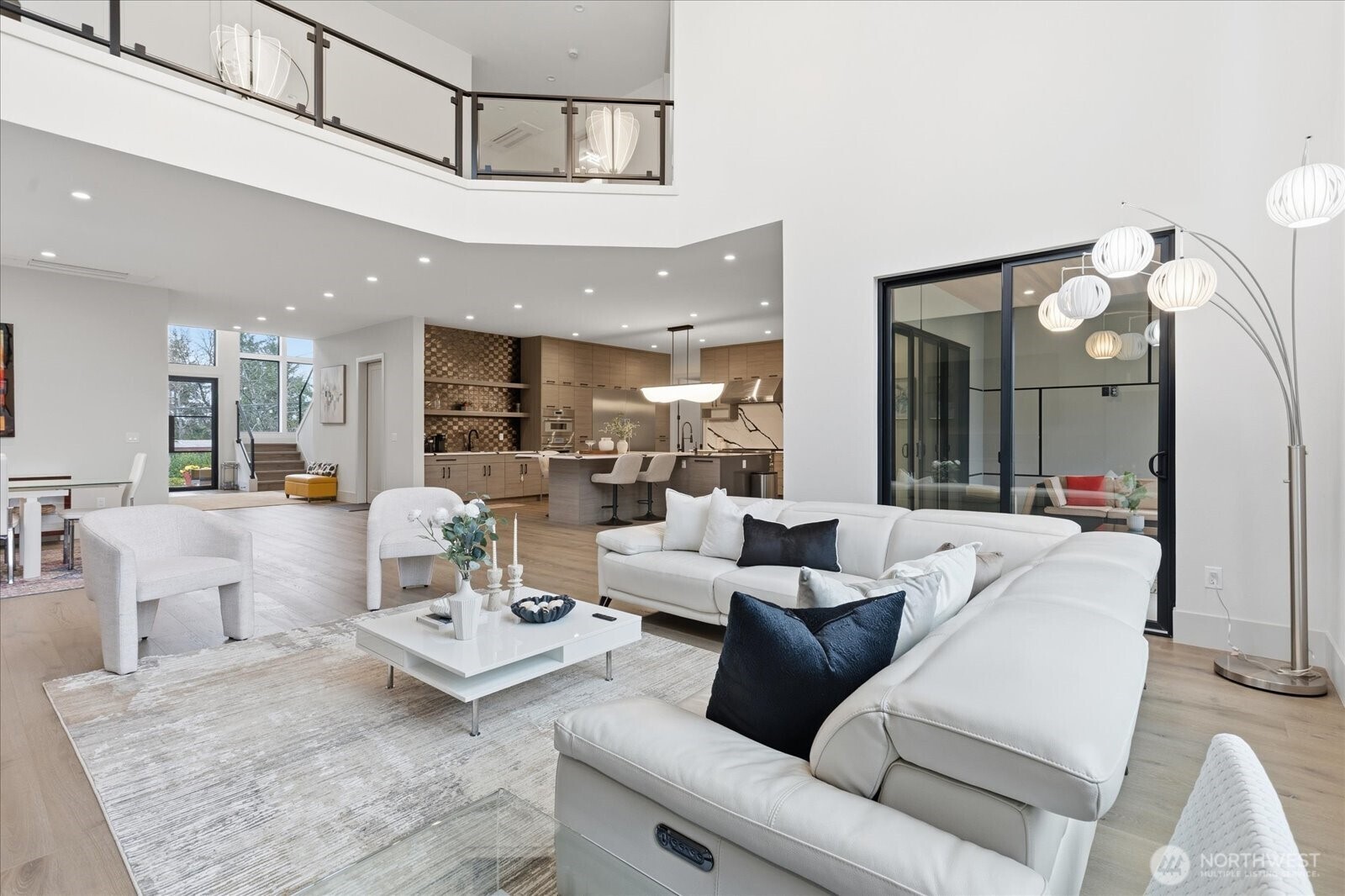 15411 SE 38th Street , Bellevue, WA 98006