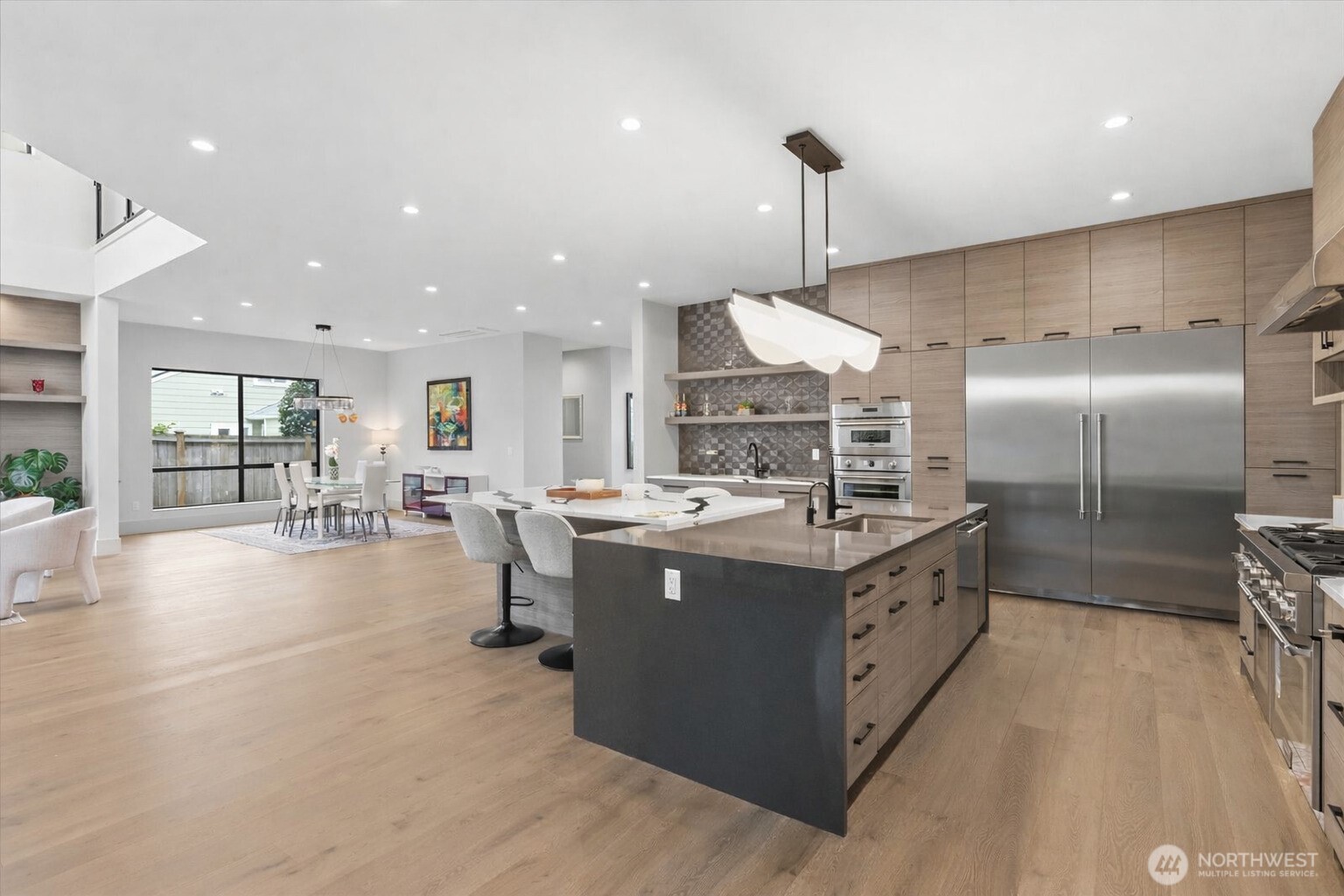 15411 SE 38th Street , Bellevue, WA 98006