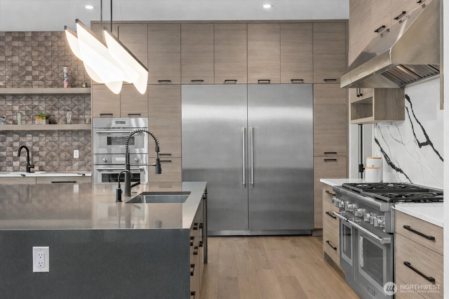 15411 SE 38th Street , Bellevue, WA 98006