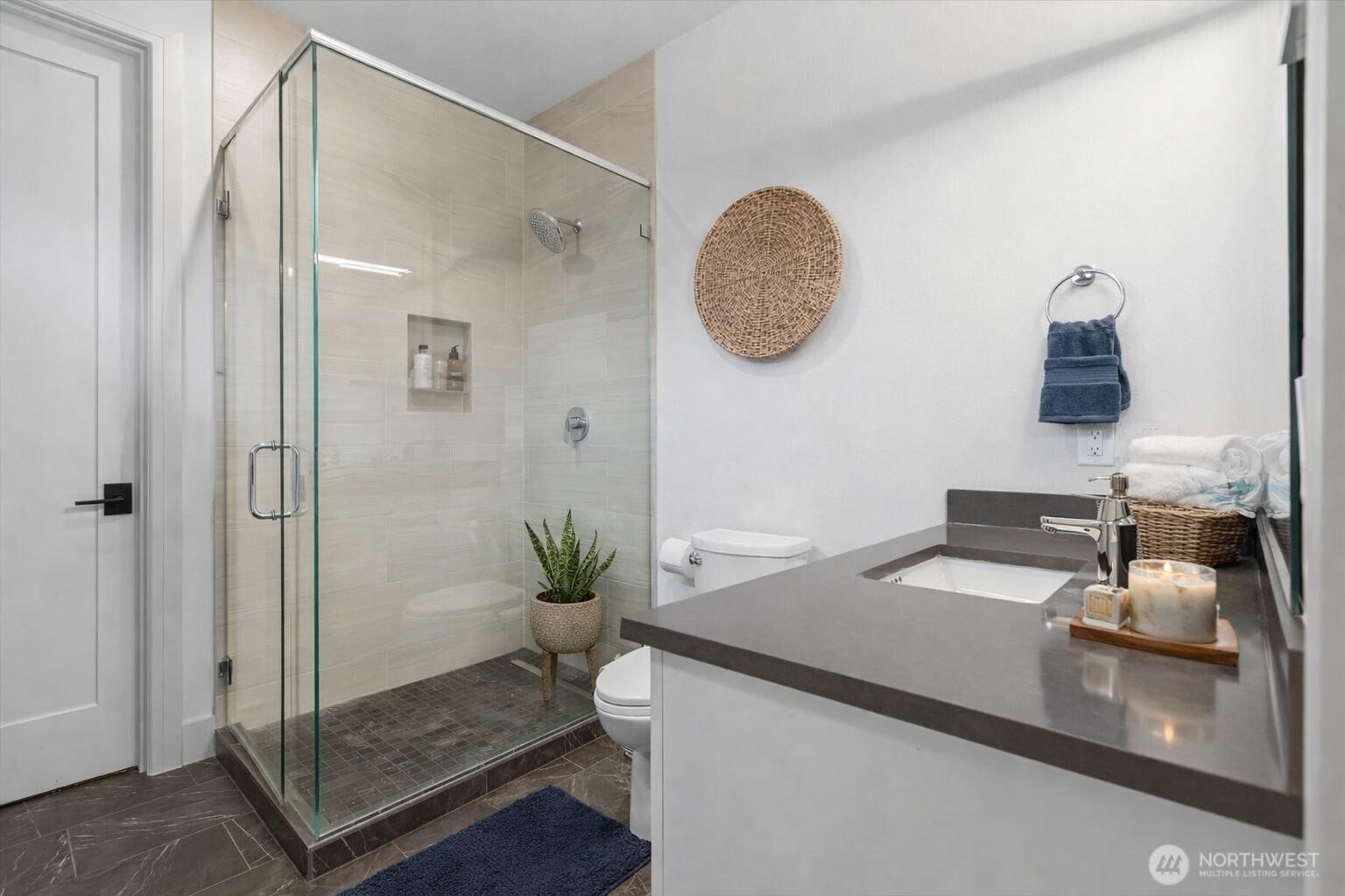 15411 SE 38th Street , Bellevue, WA 98006