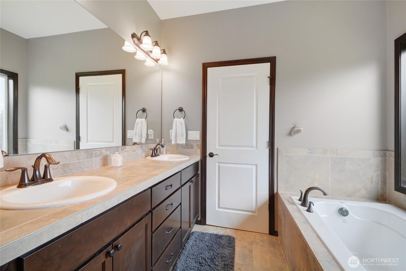 4223 203rd Avenue NE, Snohomish, WA 98290