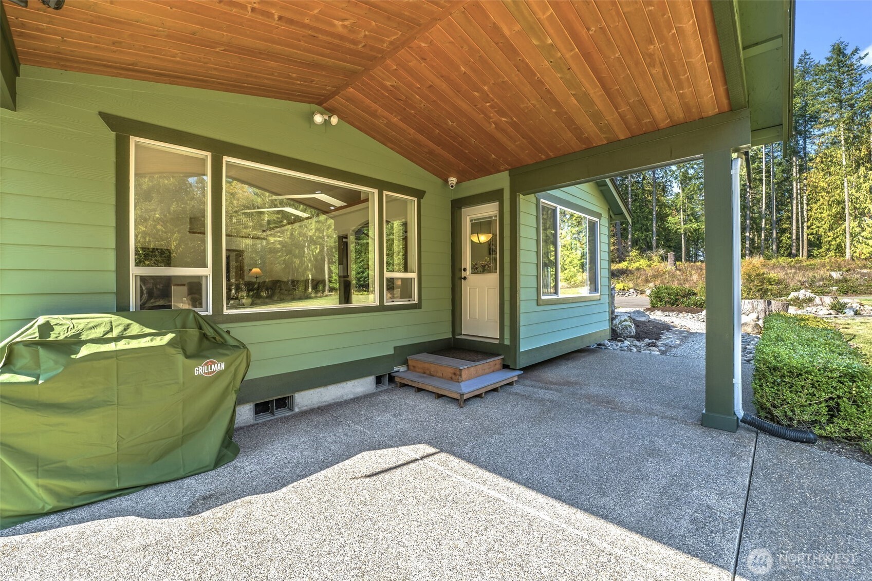 36003 36th Avenue E, Eatonville, WA 98328