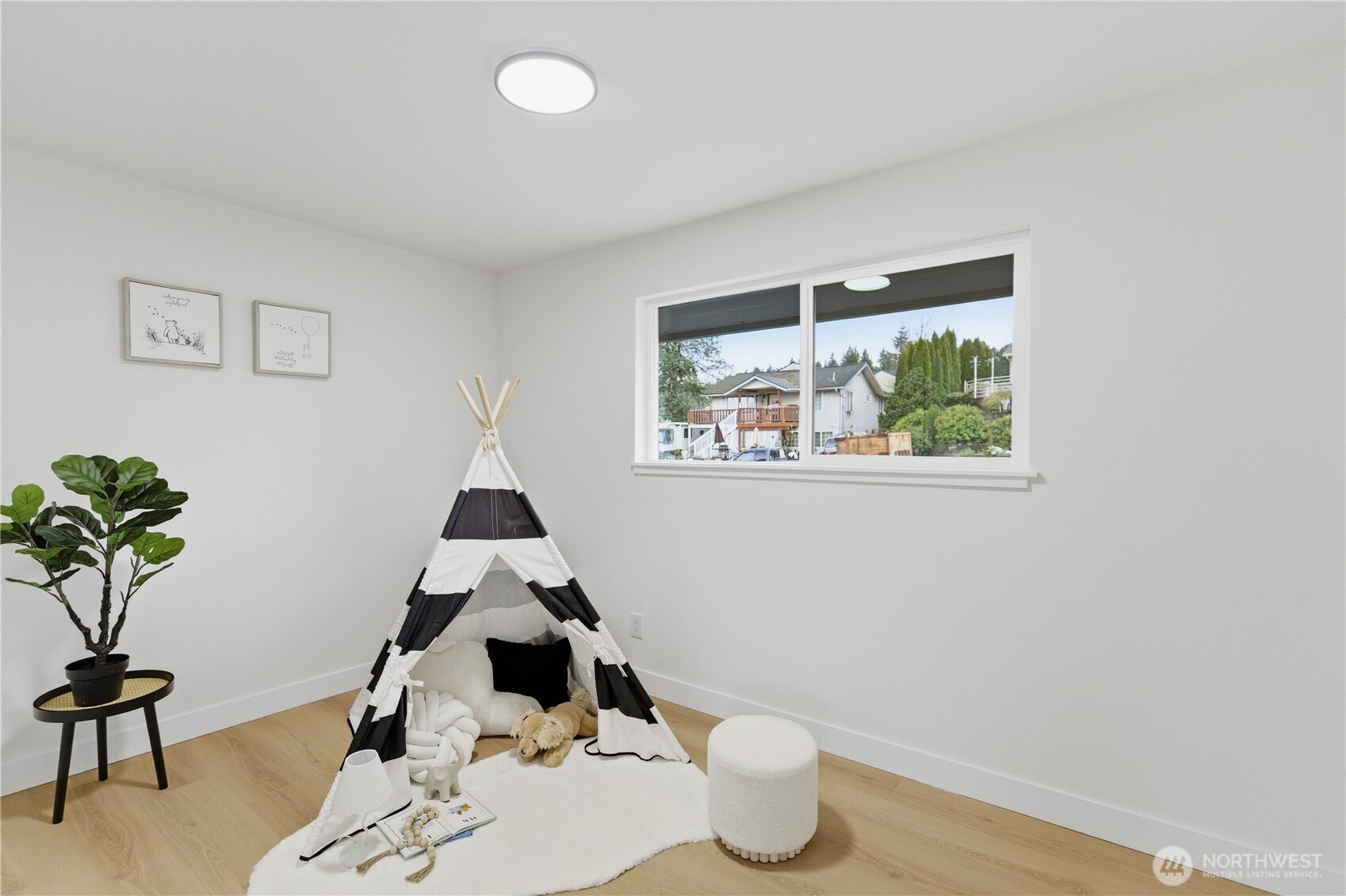 1270 Lansing Avenue , Bremerton, WA 98312