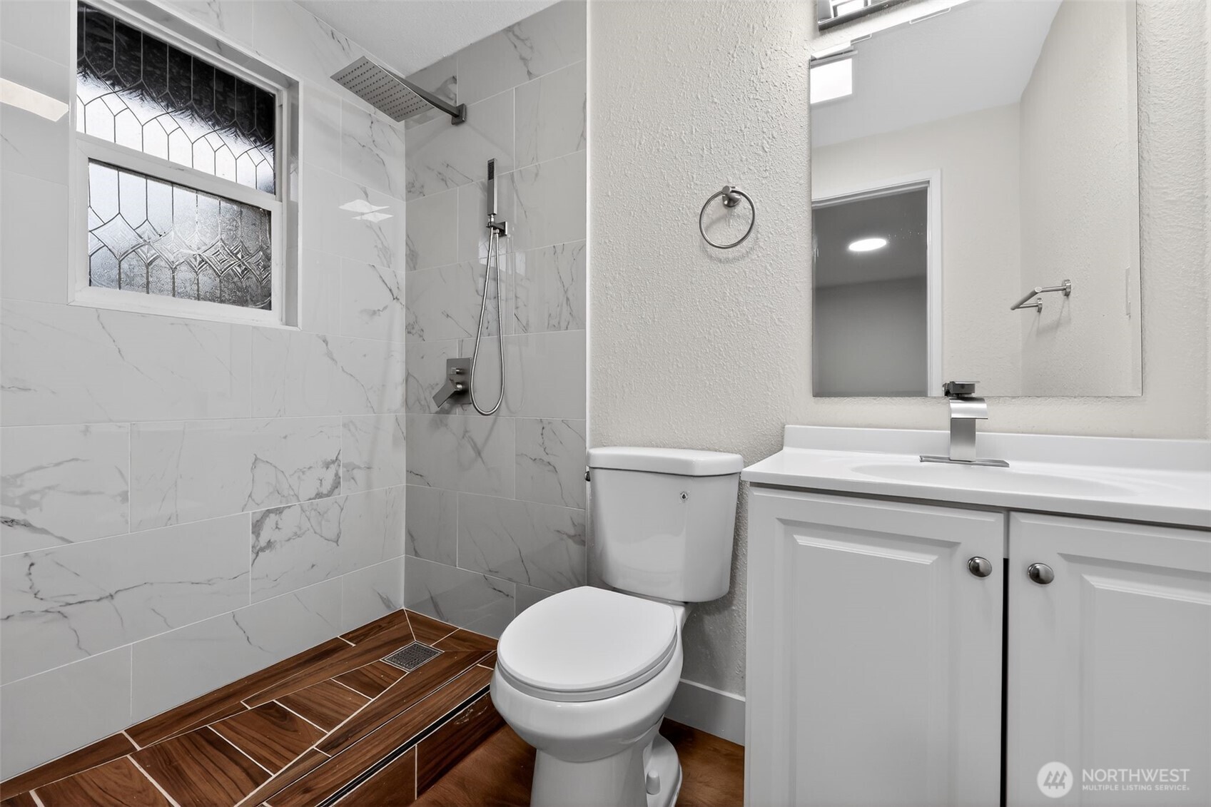 849 S Jackson Avenue , Tacoma, WA 98465