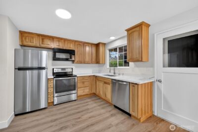 849 S Jackson Avenue , Tacoma, WA 98465 - Photo 6