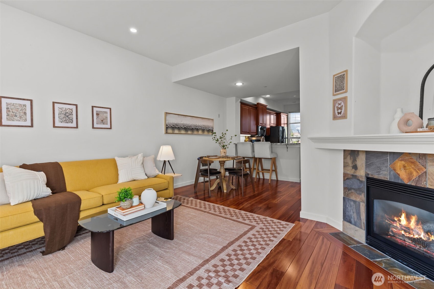 1621 Huckleberry Circle #1621, Issaquah, WA 98029