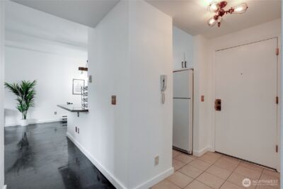 1100 Harrington Avenue NE #310, Renton, WA 98056 - Photo 2