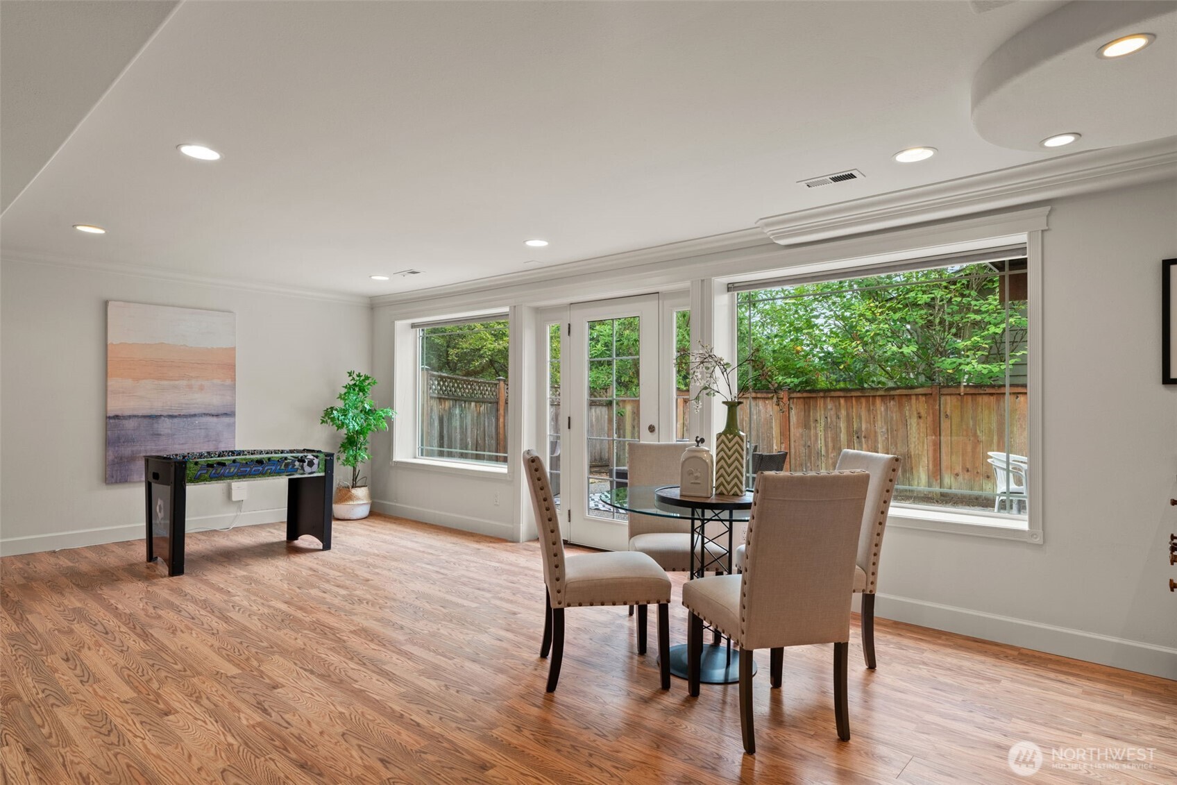 12623 NE 28th Street , Bellevue, WA 98005