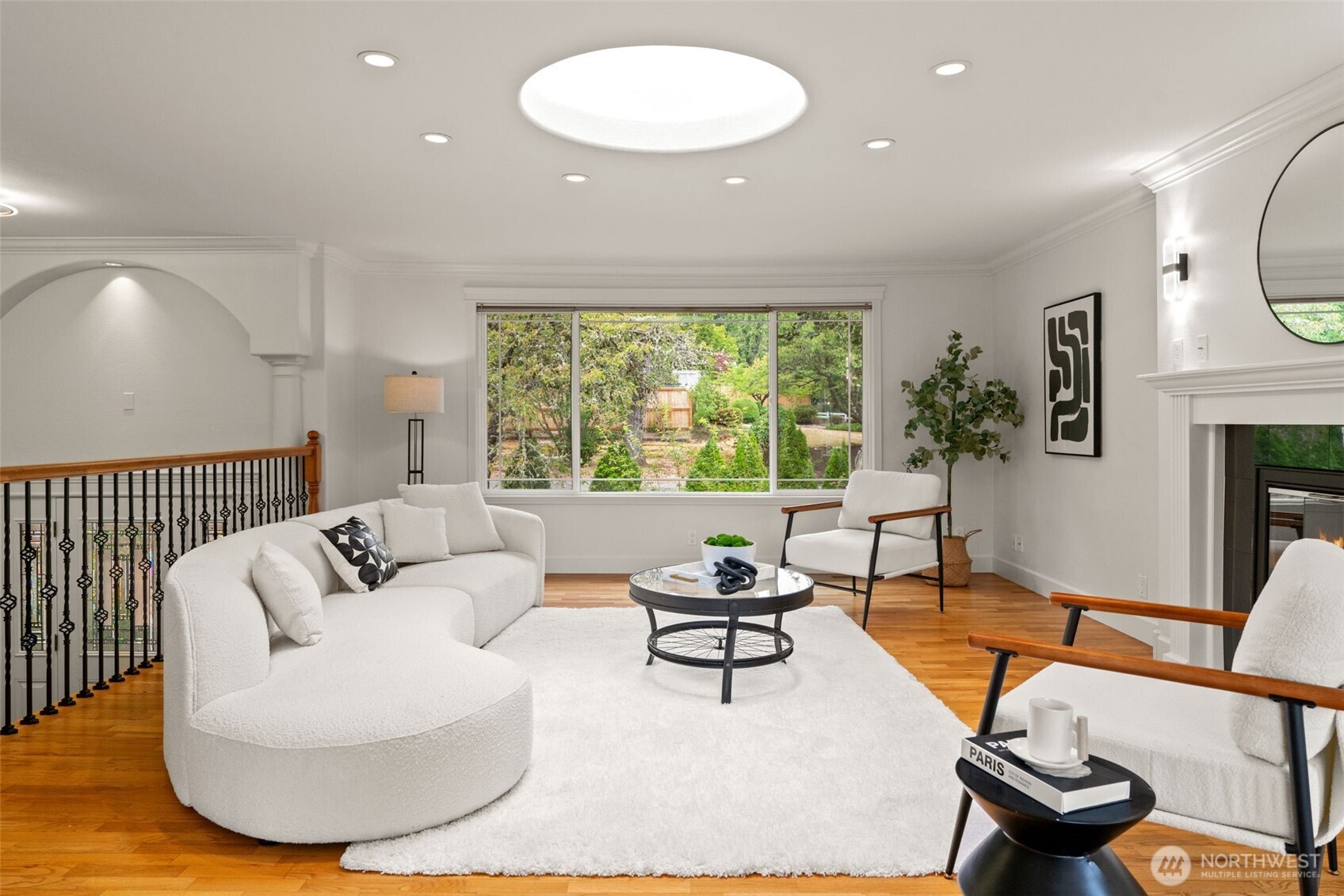 12623 NE 28th Street , Bellevue, WA 98005