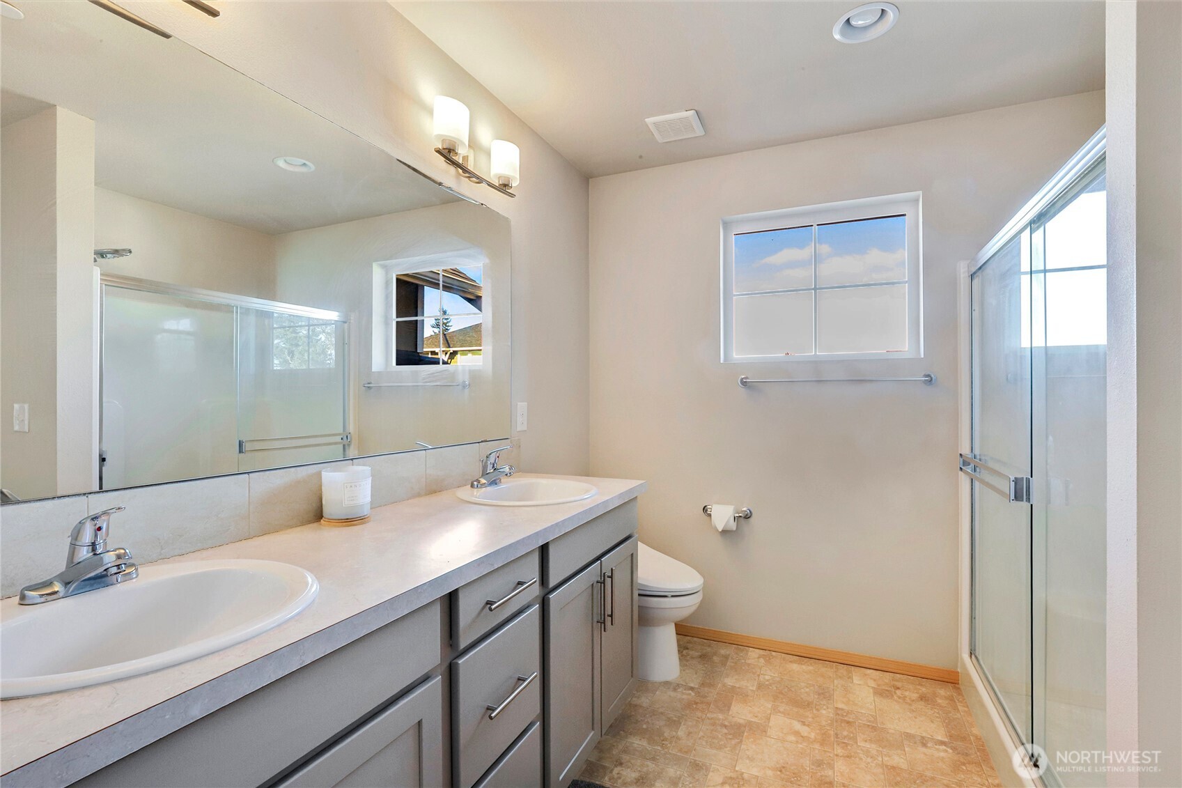 1025 Banyan Street , Bremerton, WA 98310-4262