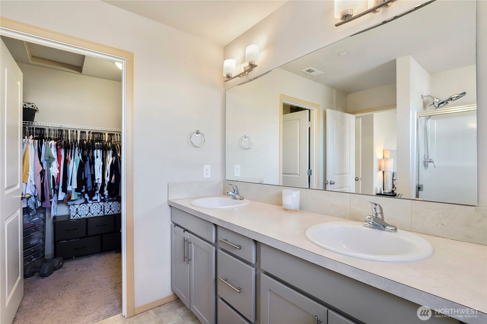 1025 Banyan Street , Bremerton, WA 98310-4262