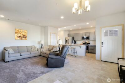 1025 Banyan Street , Bremerton, WA 98310-4262 - Photo 3