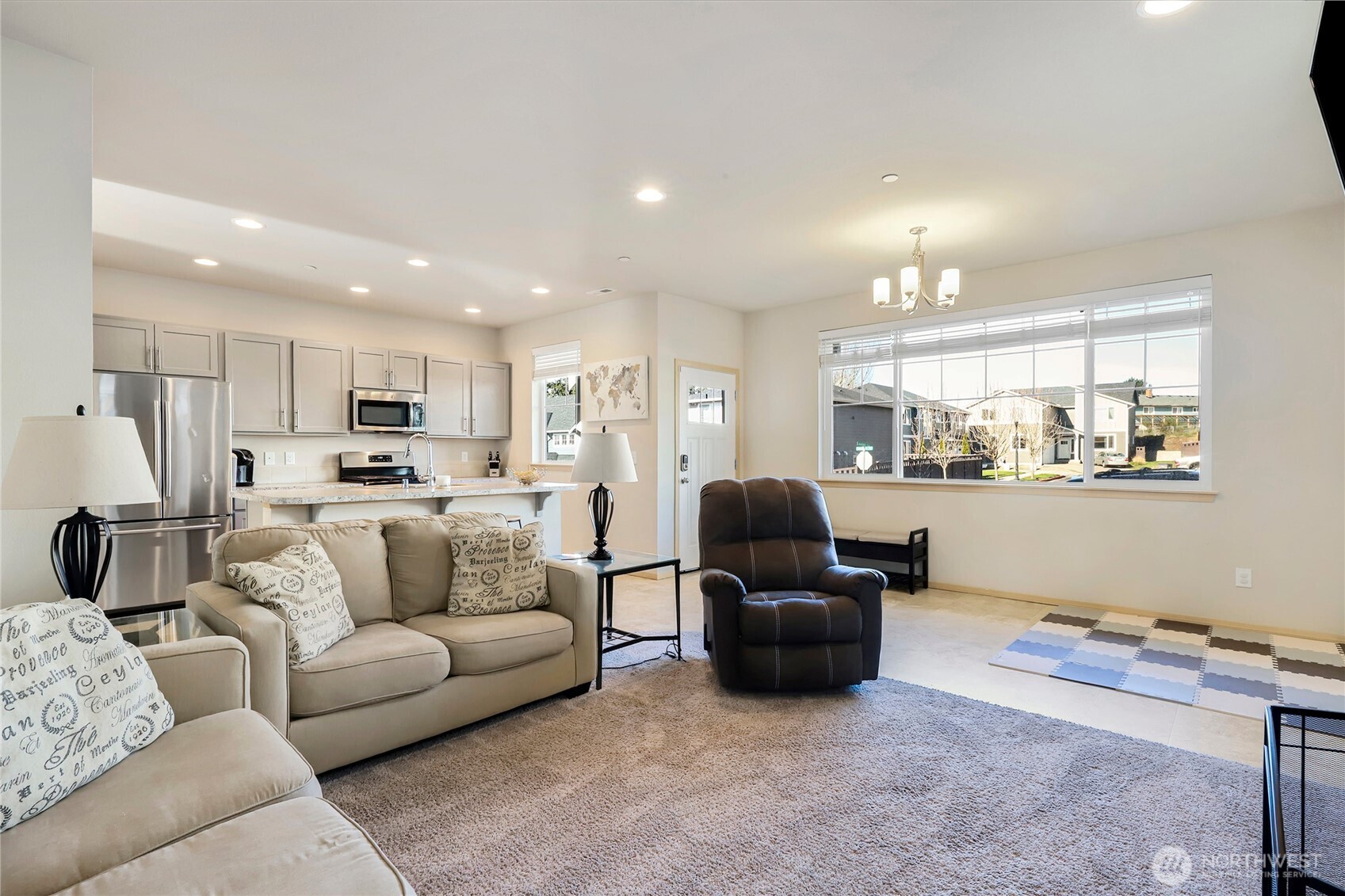 1025 Banyan Street , Bremerton, WA 98310-4262