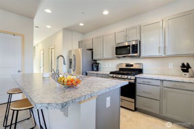 1025 Banyan Street , Bremerton, WA 98310-4262 - Photo 8