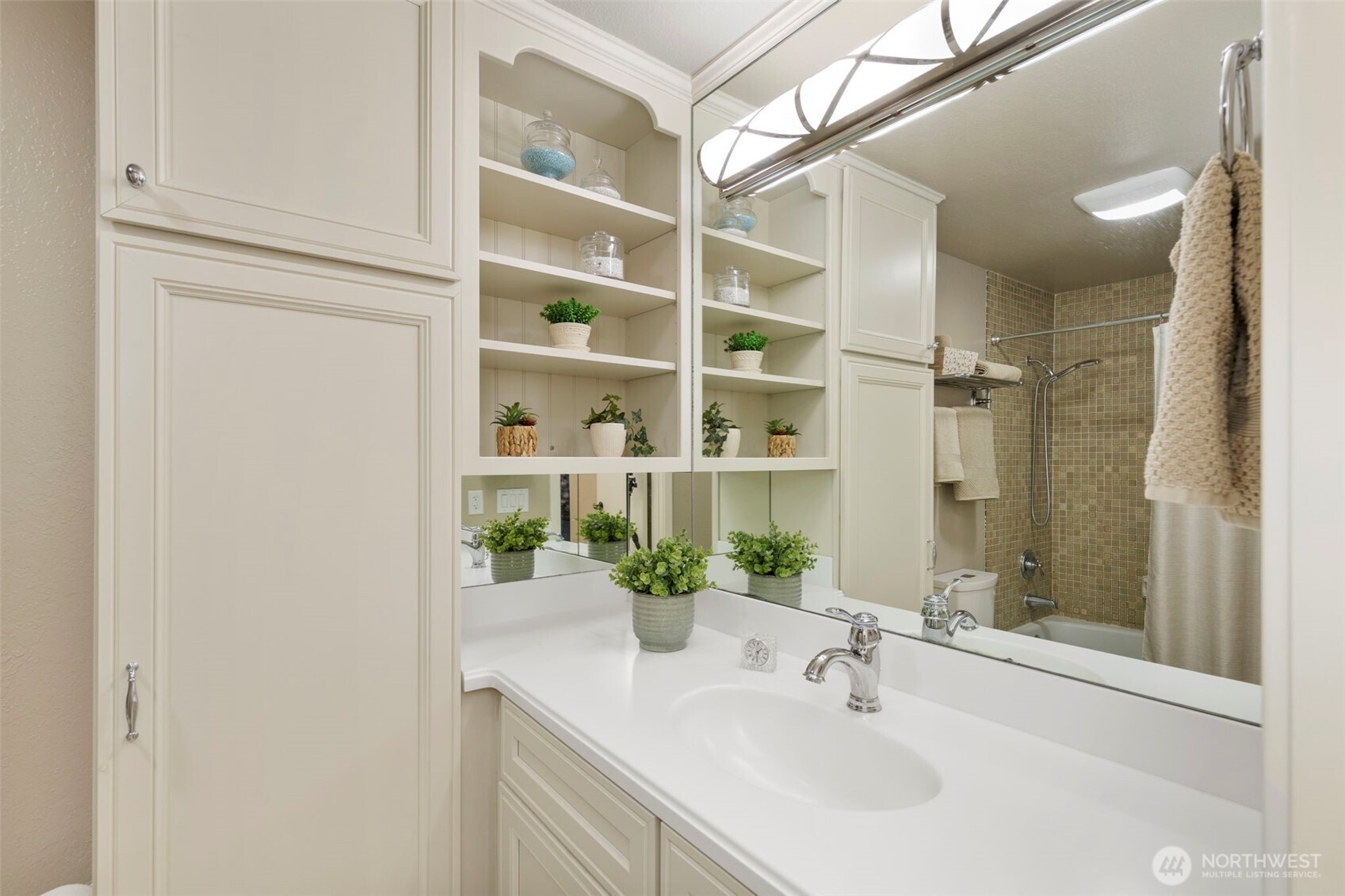 101 Highland Greens #5, Port Ludlow, WA 98365