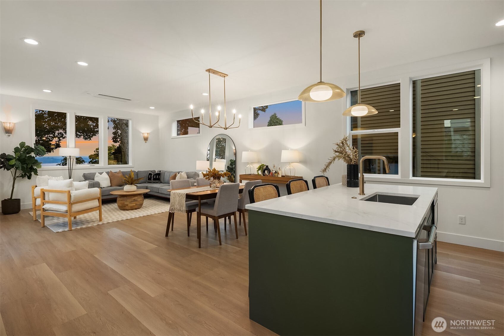 920 34th Avenue #B, Seattle, WA 98122