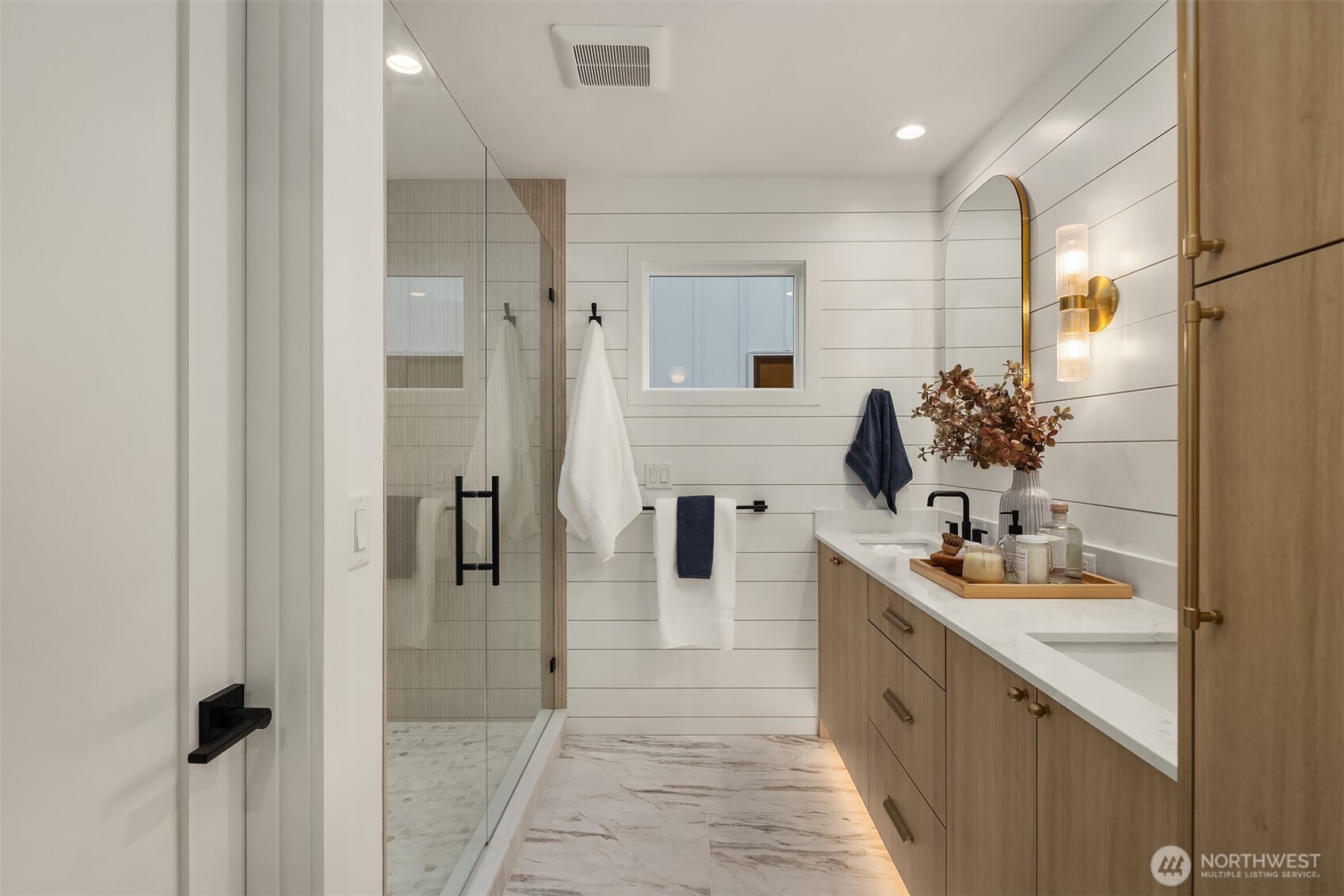 920 34th Avenue #B, Seattle, WA 98122