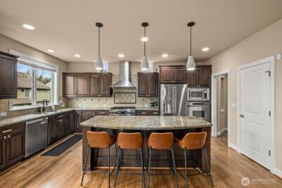 215 Ilwaco Place SE, Renton, WA 98059 - Photo 15