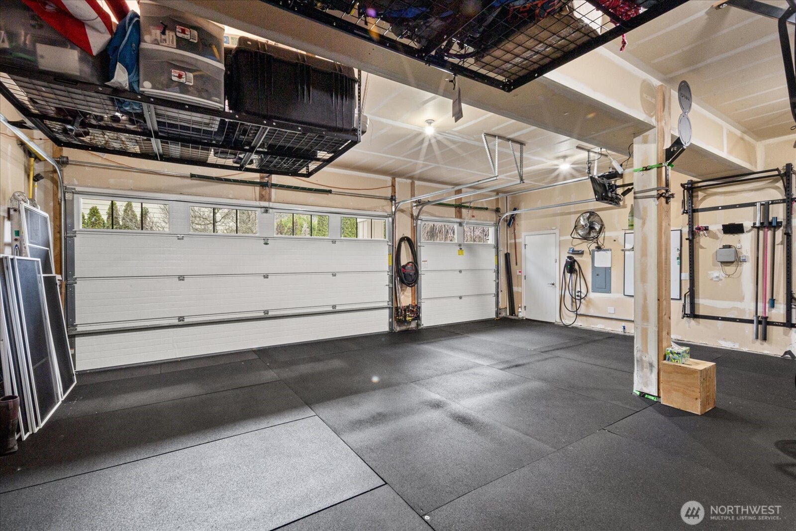 215 Ilwaco Place SE, Renton, WA 98059