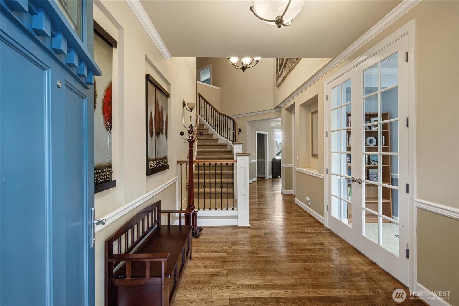 215 Ilwaco Place SE, Renton, WA 98059