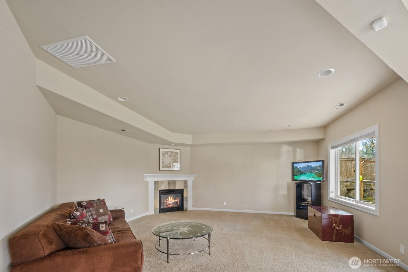 215 Ilwaco Place SE, Renton, WA 98059