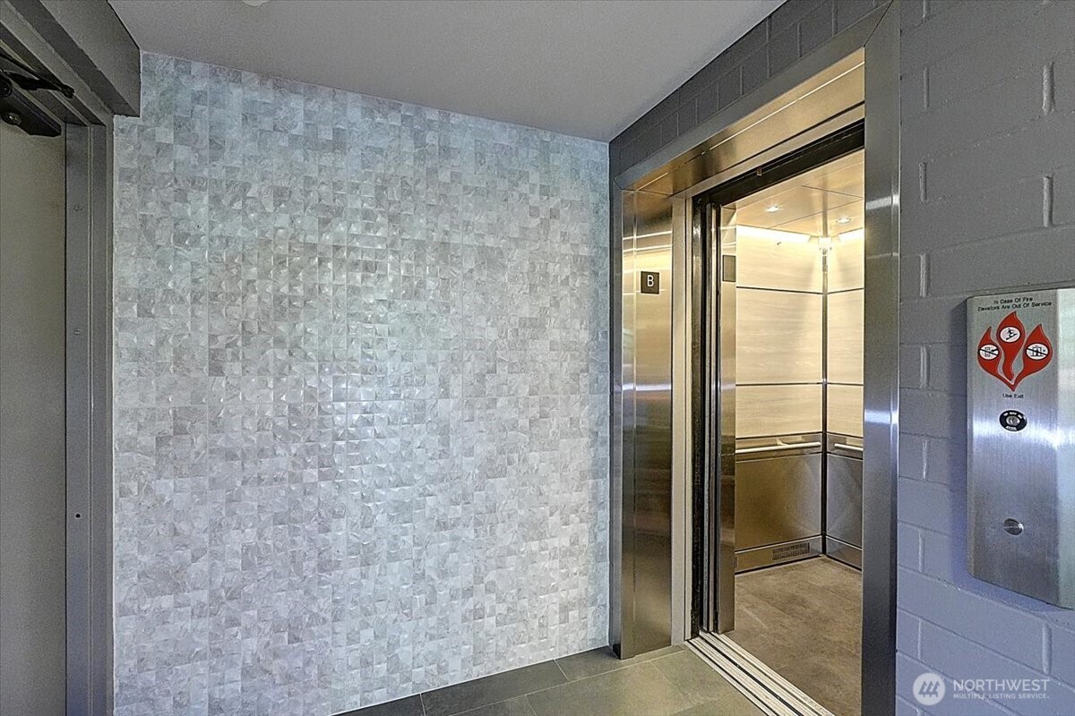 1 N Stadium Way #16, Tacoma, WA 98403