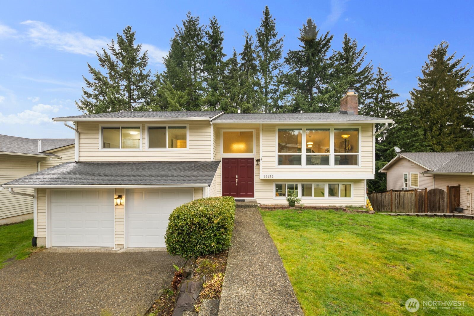 15132 SE 48th Drive , Bellevue, WA 98006