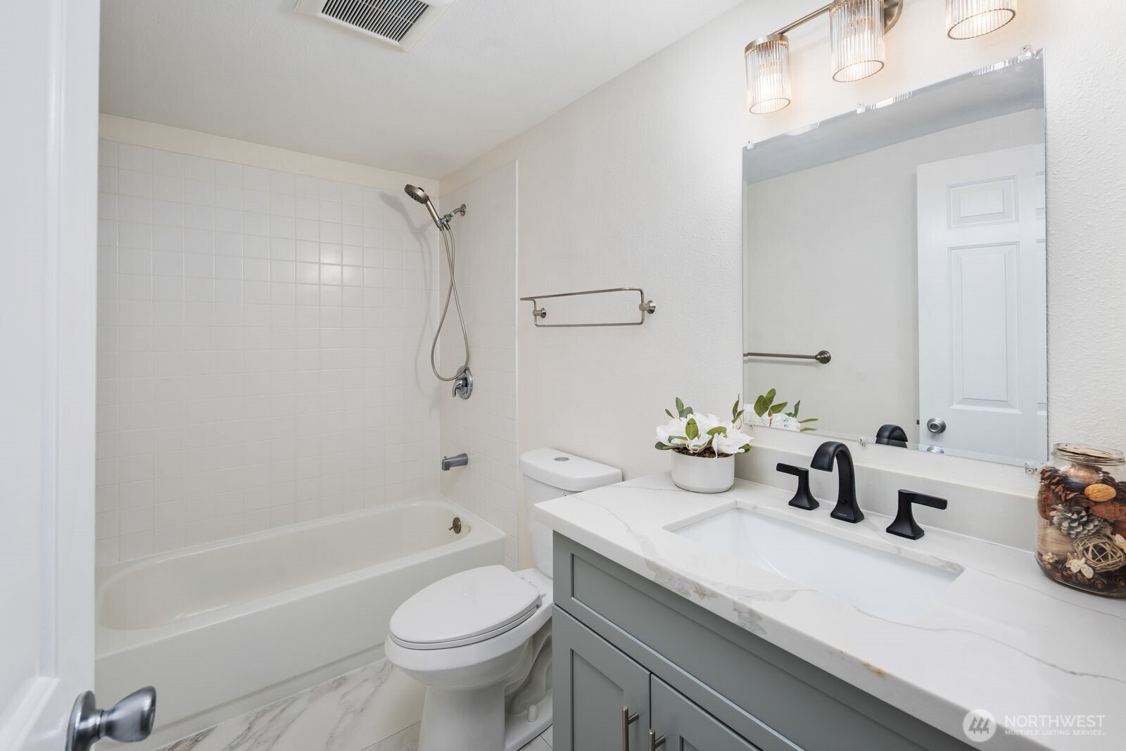 15132 SE 48th Drive , Bellevue, WA 98006