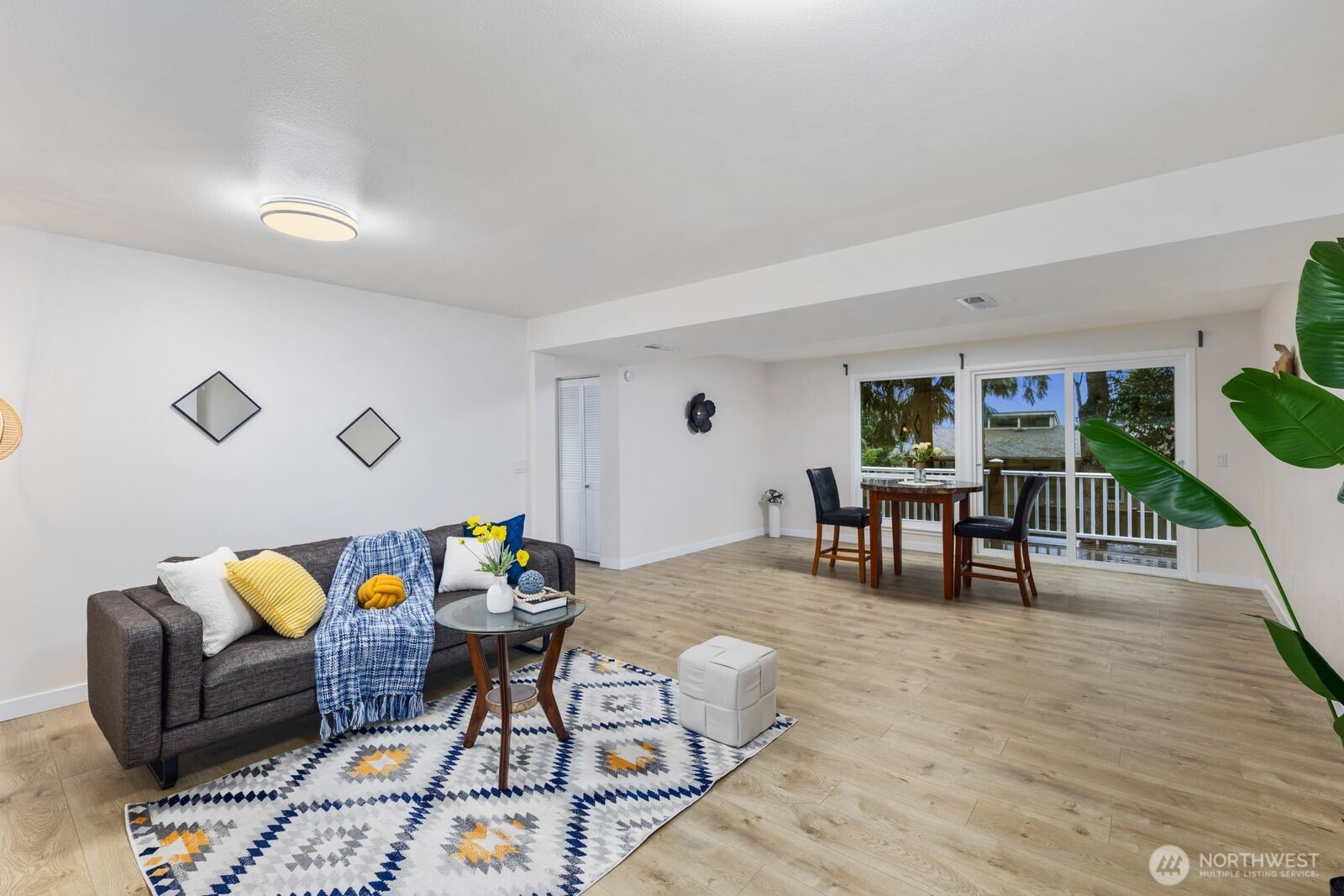 15132 SE 48th Drive , Bellevue, WA 98006