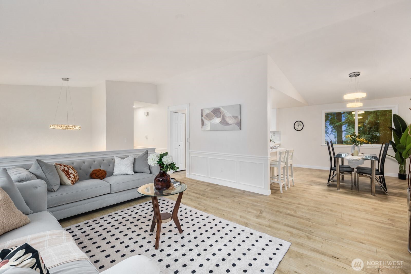 15132 SE 48th Drive , Bellevue, WA 98006