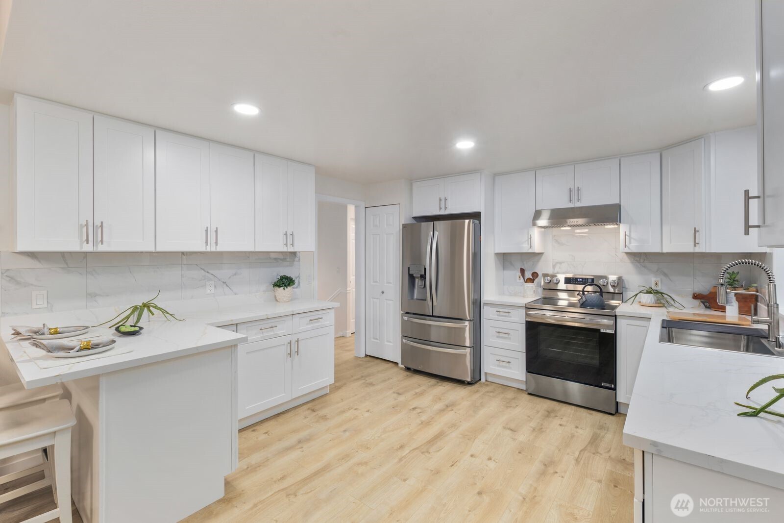 15132 SE 48th Drive , Bellevue, WA 98006