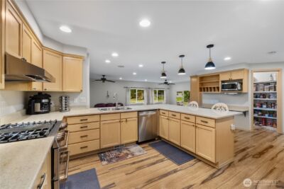 6410 221st Avenue NE, Granite Falls, WA 98252 - Photo 4