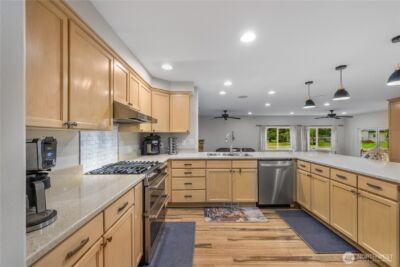 6410 221st Avenue NE, Granite Falls, WA 98252 - Photo 5