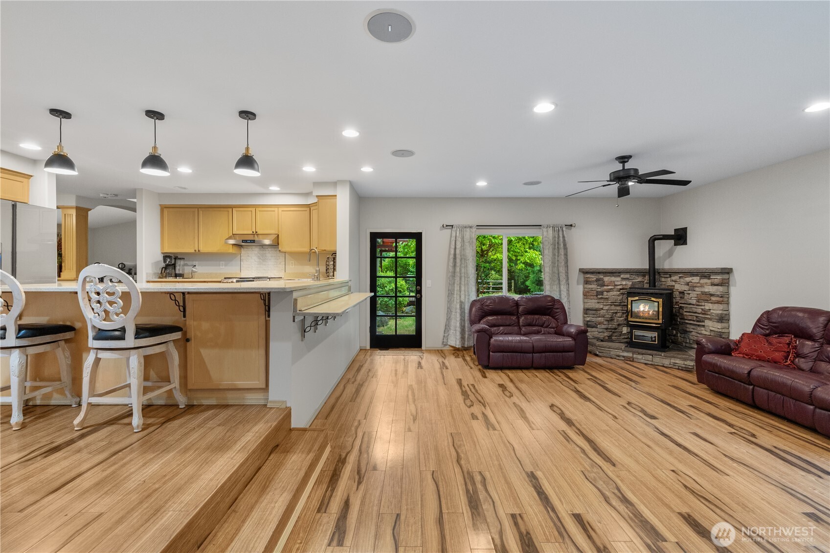 6410 221st Avenue NE, Granite Falls, WA 98252