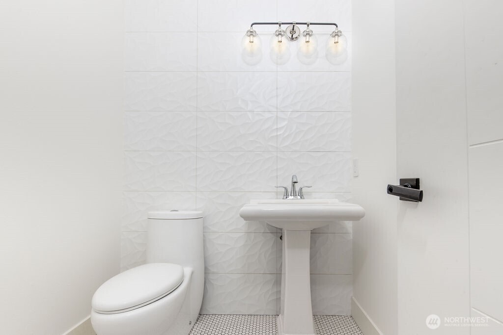 33630 158th Avenue SE, Auburn, WA 98092-5221