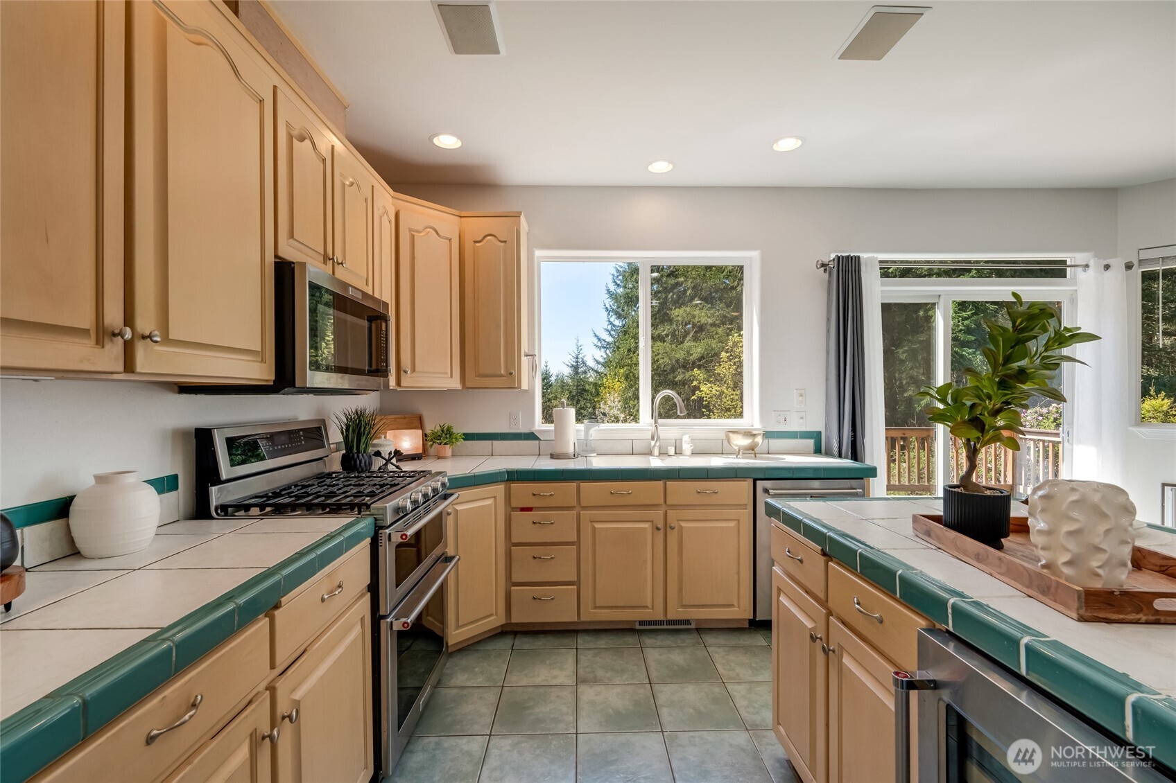 17616 72nd Street NE, Snohomish, WA 98290