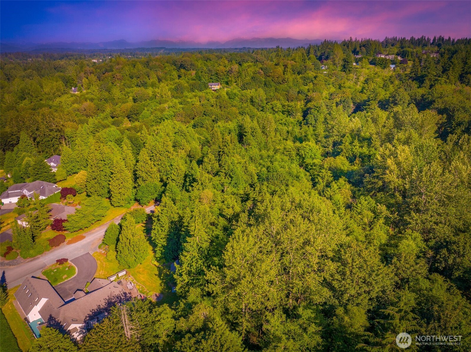 5555 70th Drive SE, Snohomish, WA 98290