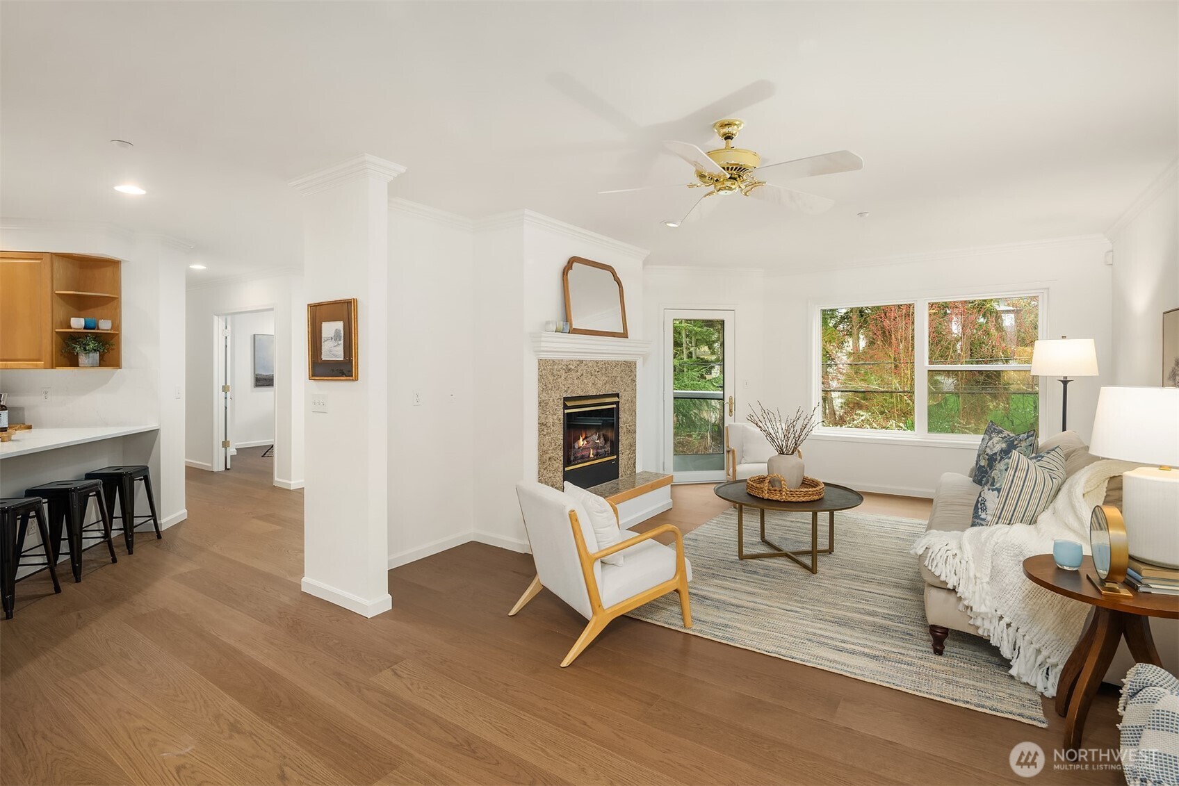 836 2nd Avenue #303, Kirkland, WA 98033