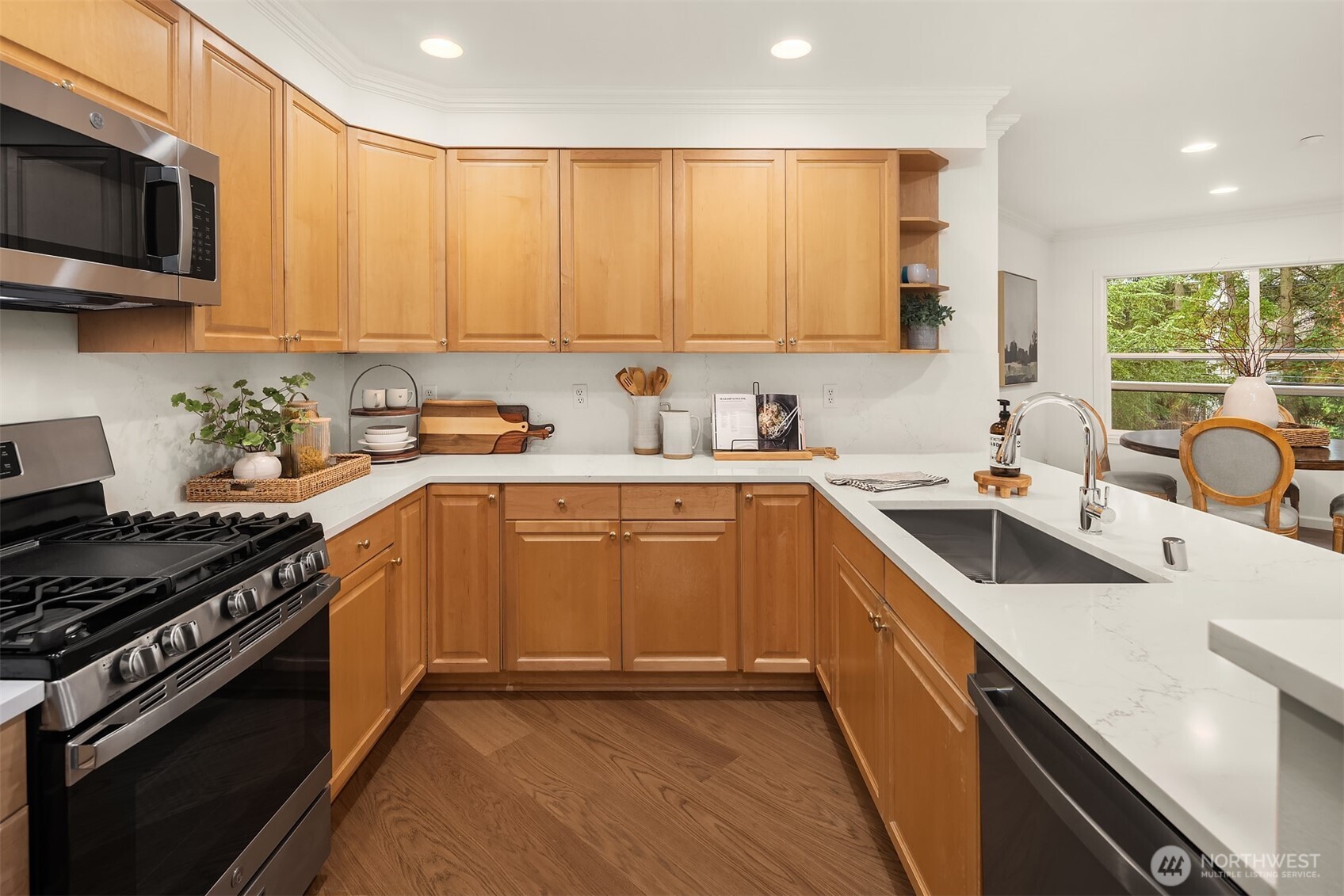 836 2nd Avenue #303, Kirkland, WA 98033