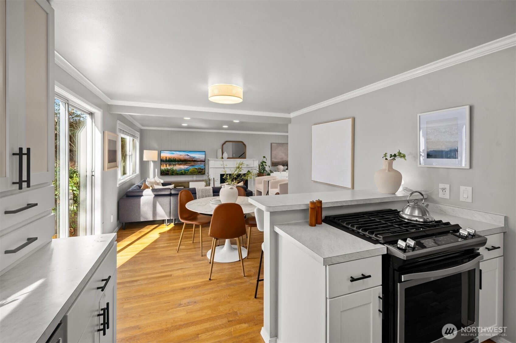 119 164th Avenue NE, Bellevue, WA 98008