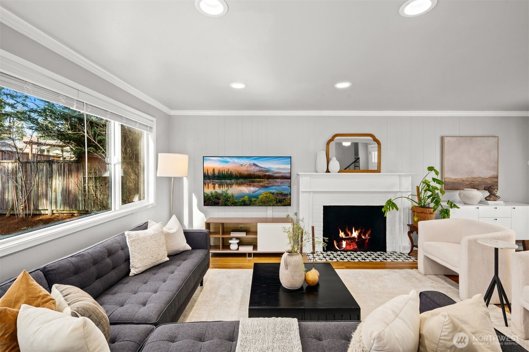 119 164th Avenue NE, Bellevue, WA 98008