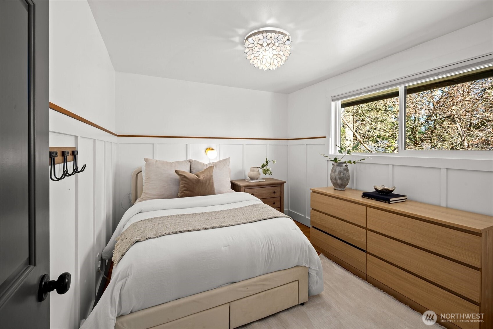 119 164th Avenue NE, Bellevue, WA 98008