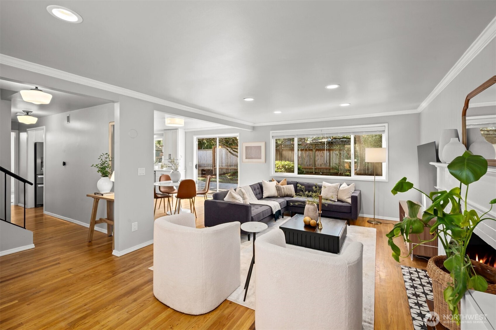 119 164th Avenue NE, Bellevue, WA 98008