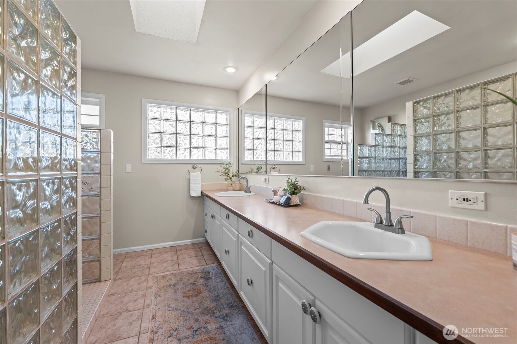 3526 Harborview Drive , Gig Harbor, WA 98332-2128