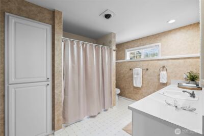 3526 Harborview Drive , Gig Harbor, WA 98332-2128 - Photo 32