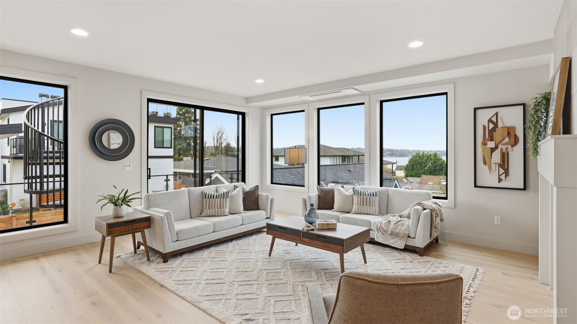 1015 N 35th Street , Renton, WA 98056