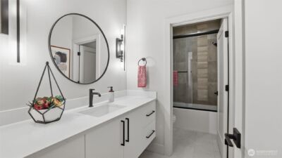 1015 N 35th Street , Renton, WA 98056 - Photo 33