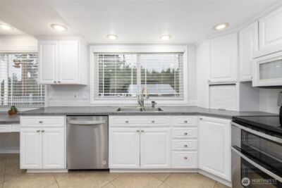 8705 Rivercrest Avenue , Everett, WA 98208 - Photo 12